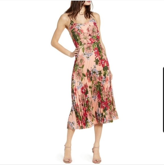 Leith Dresses & Skirts - Leith pleated floral midi dress Medium NEW Wedding Guest Party Cocktail